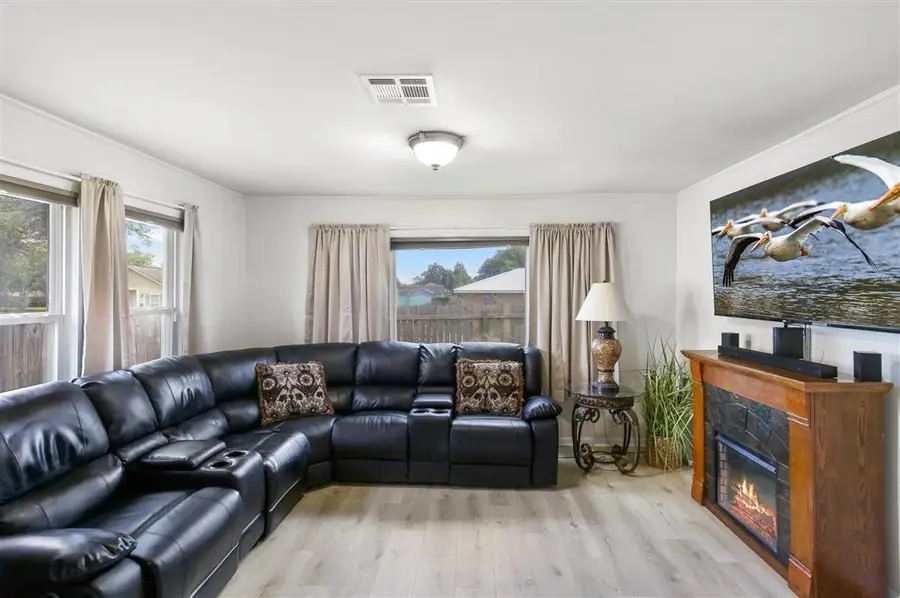 617 Sycamore Street, Lake Charles, LA 70601 - #3