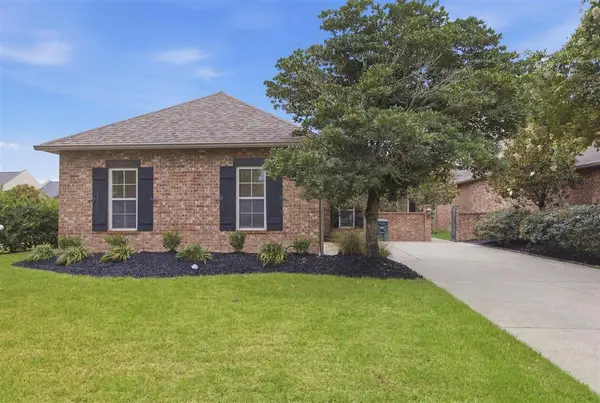 6105 W Azalea Drive W, Lake Charles, LA 70605