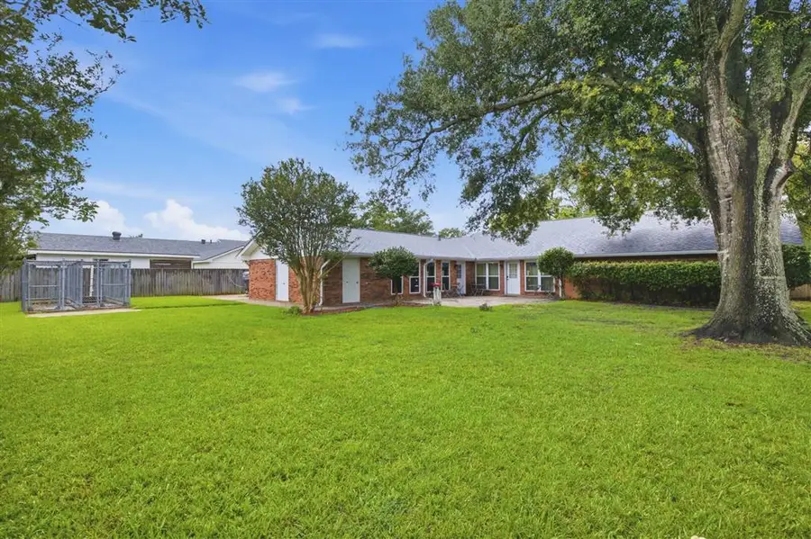 4805 W Quail Hollow W, Lake Charles, LA 70605 - #3