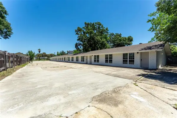 638 Iris Street, Lake Charles, LA 70601