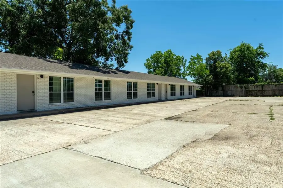 638 Iris Street, Lake Charles, LA 70601 - #2