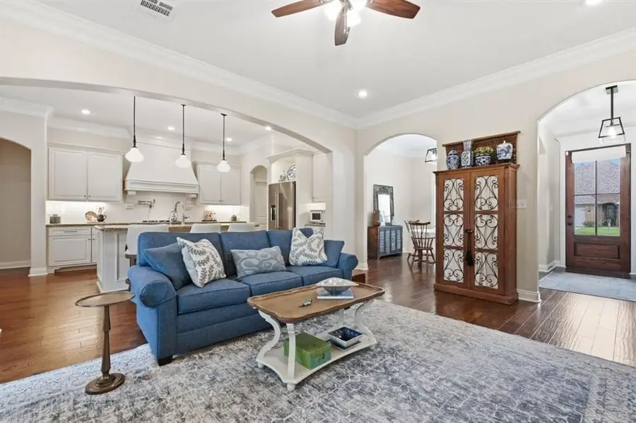 1327 W Eagles Nest W, Lake Charles, LA 70611 - #2