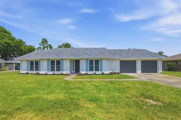 4625 E Quail Hollow Drive E, Lake Charles, LA 70605