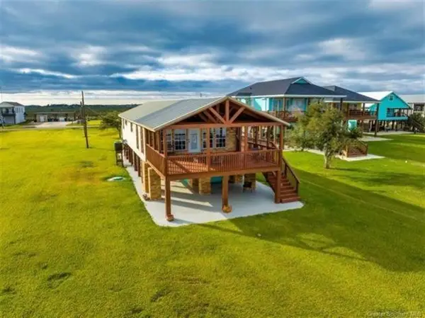 515 Lake Breeze Road, Hackberry, LA 70645