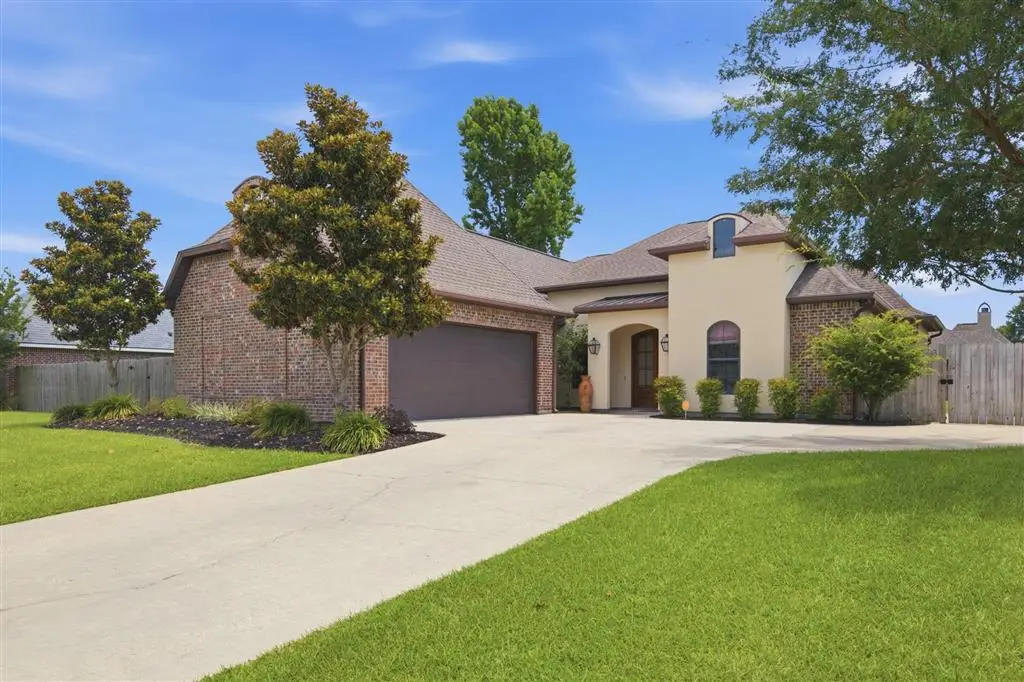 1035 N Worthington Drive N, Lake Charles, LA 70605 - #1