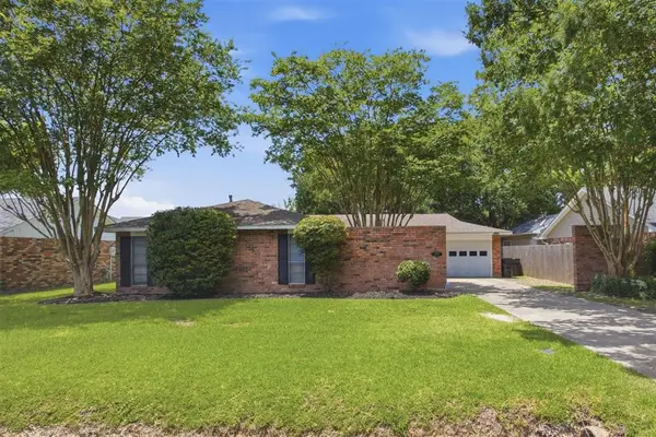 4506 Highland Drive, Lake Charles, LA 70605