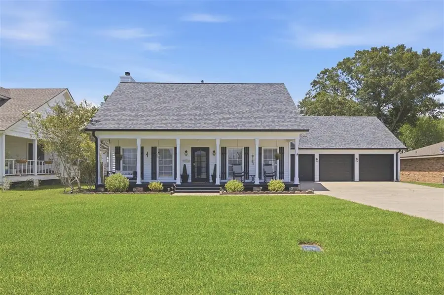 136 E Greenway St Street E, Lake Charles, LA 70605 - #3