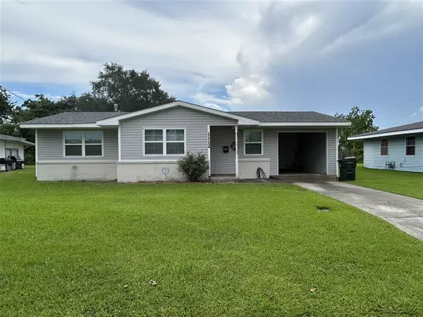 1112 Sunset Drive, Lake Charles, LA 70607