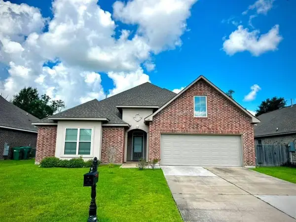 66 Pepper Creek Drive, Sulphur, LA 70663