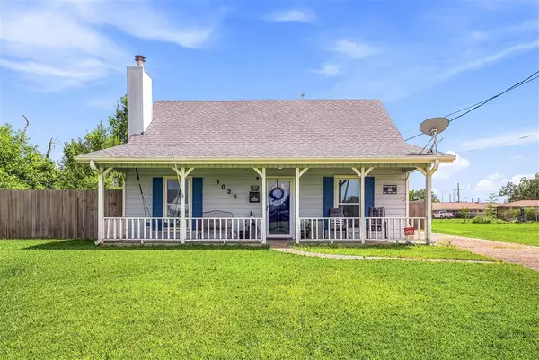 1035 Shady Lane, Westlake, LA 70669