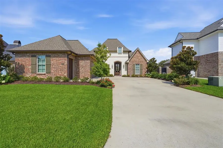 6464 W White Oleander Drive W, Lake Charles, LA 70605 - #2