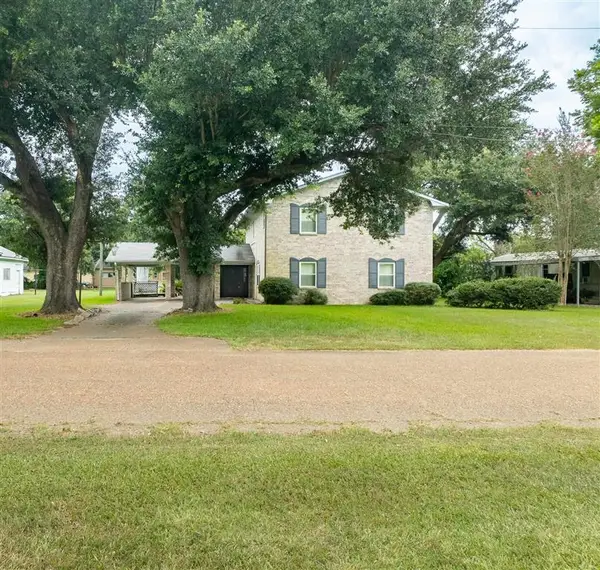 208 11th Street, Kinder, LA 70648