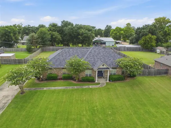 5726 W Kayleigh Lane W, Lake Charles, LA 70605