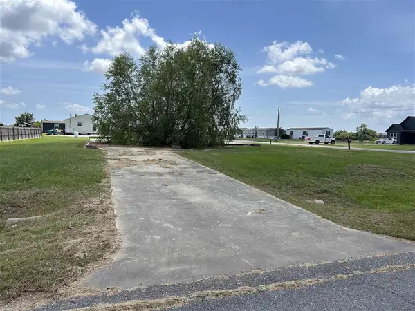1304 Tall Sky Drive, Lake Charles, LA 70607
