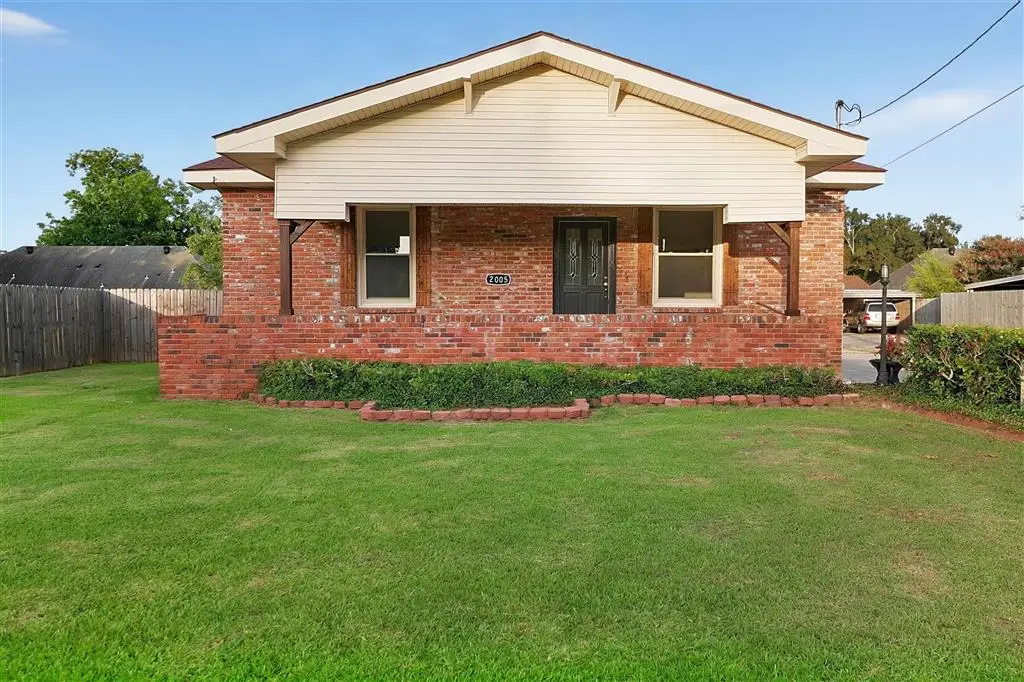 2005 Cypress St Street, Lake Charles, LA 70601 - #1
