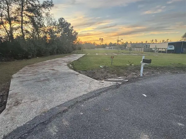 7493 Columbia Drive, Lake Charles, LA 70605