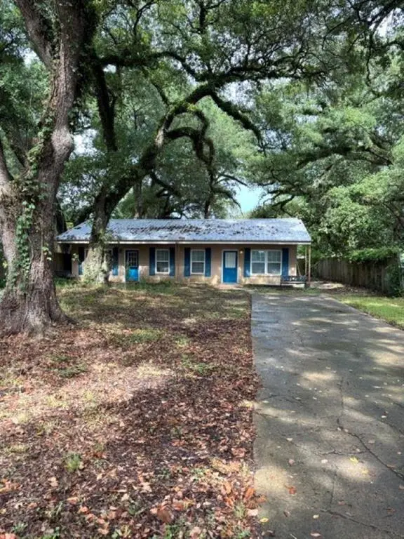 702 N Huntington Street N, Sulphur, LA 70663
