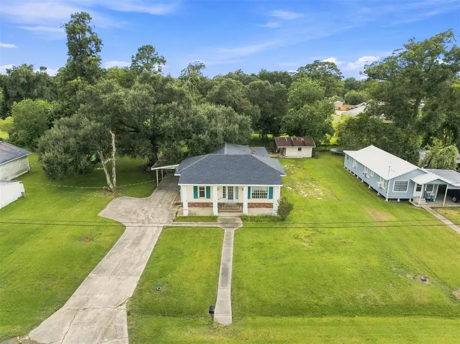 415 Commercial Avenue, Lake Arthur, LA 70549 - #2