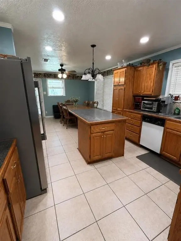 4128 Harvard Street, Lake Charles, LA 70605 - #2