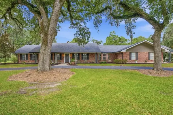 1795 White Acres Drive, Sulphur, LA 70663