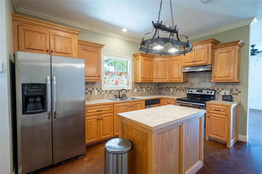 1411 9th St, Lake Charles, LA 70601 - #3