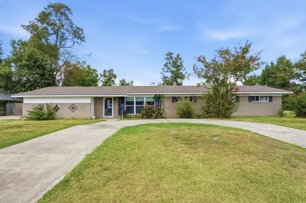 3816 Maplewood Drive, Sulphur, LA 70663
