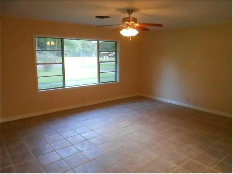 647 Morrow Road, Lake Charles, LA 70611 - #2