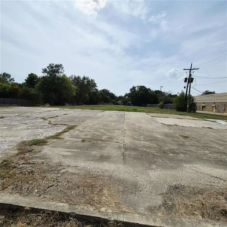 2016 Gerstner Memorial Drive, Lake Charles, LA 70601 - #2