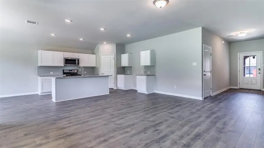8143 Kelsey Lane, Iowa, LA 70647 - #2