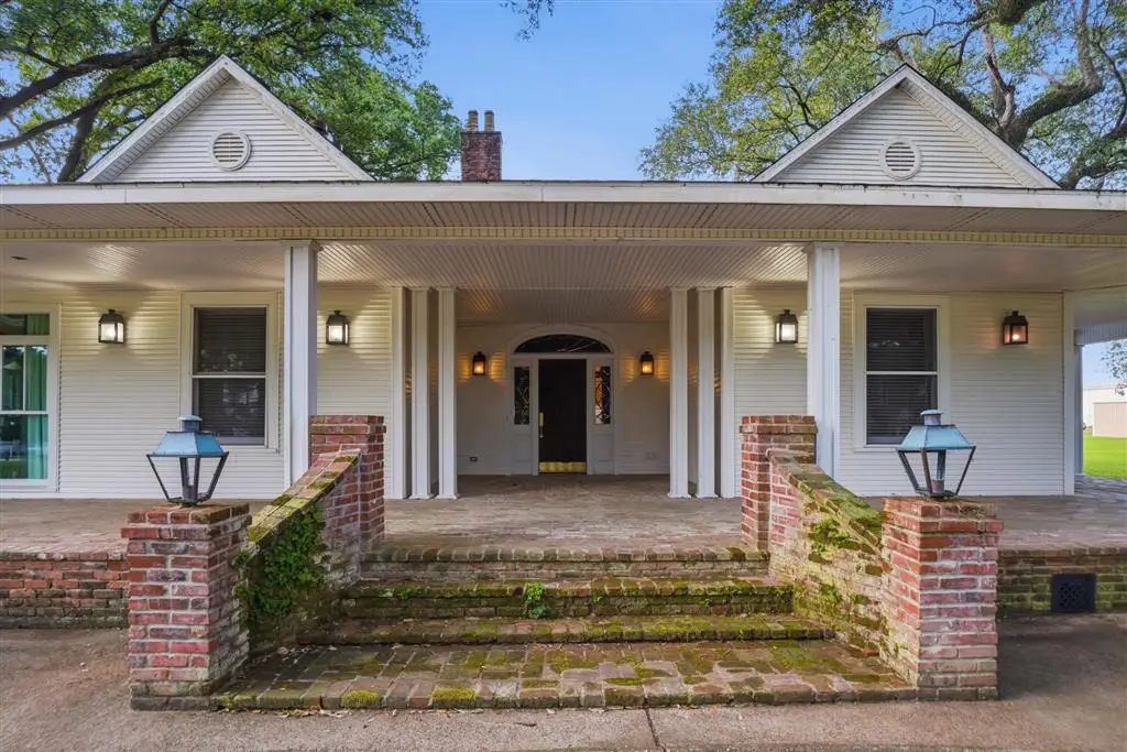 702 Shankland Avenue, Jennings, LA 70546 - #1