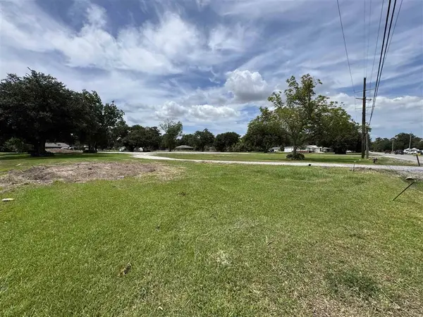 4834 Ihles Rd Road, Lake Charles, LA 70605