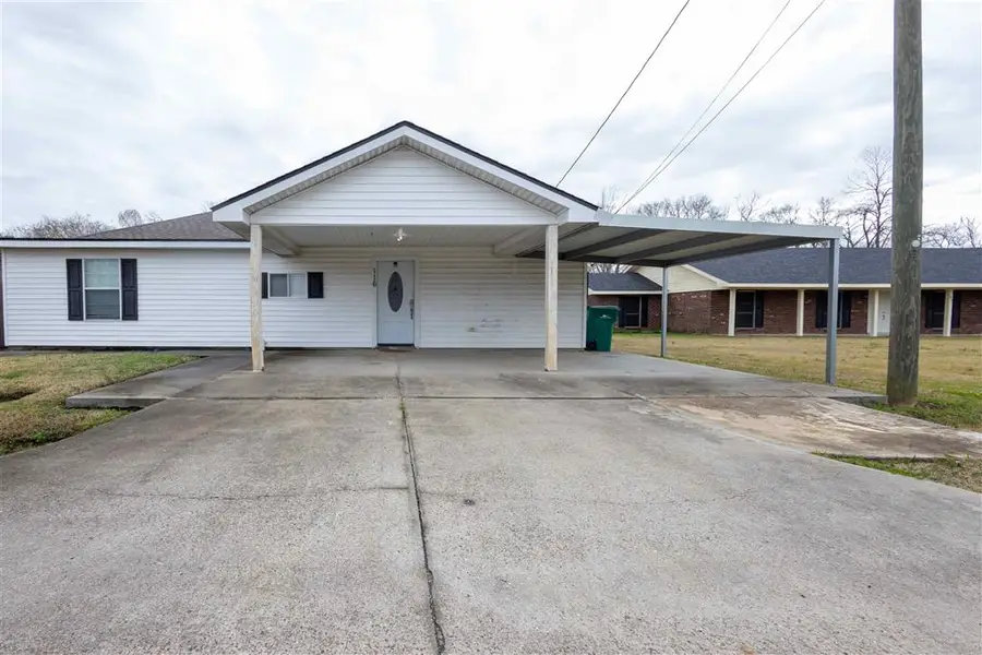 116 N Lightner Ave Avenue N, Iowa, LA 70647 - #2