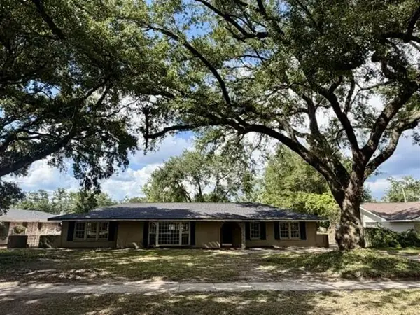 2013 21st Street, Lake Charles, LA 70601