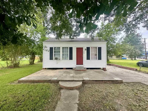 209 Oak Street, Sulphur, LA 70663
