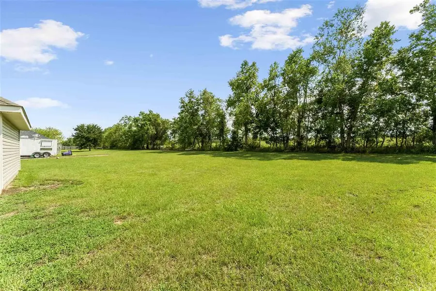 215 Shelby, Iowa, LA 70647 - #2
