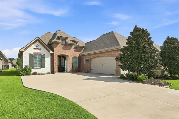 3734 Gray Willow Drive, Lake Charles, LA 70605