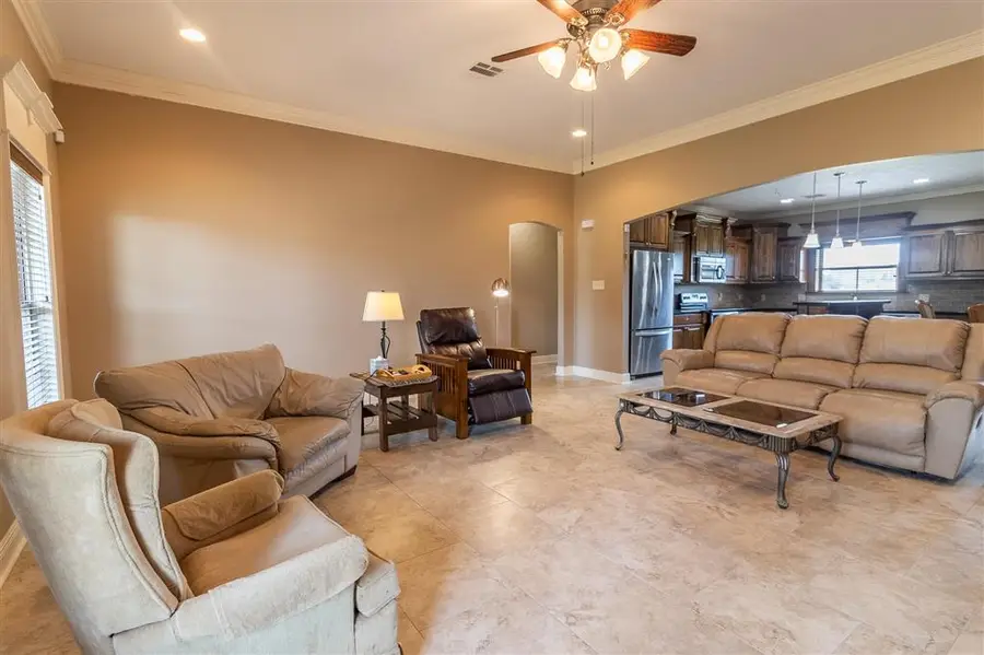 616 Woodland Street, Iowa, LA 70647 - #3
