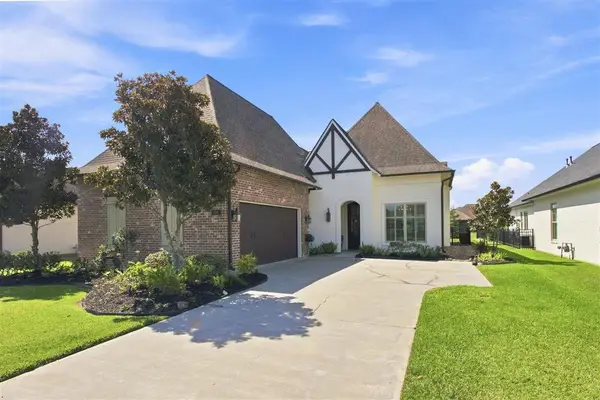 3743 Gray Willow Drive, Lake Charles, LA 70605