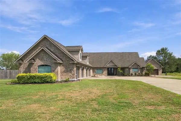 6401 S Meadow Lark Drive S, Lake Charles, LA 70607
