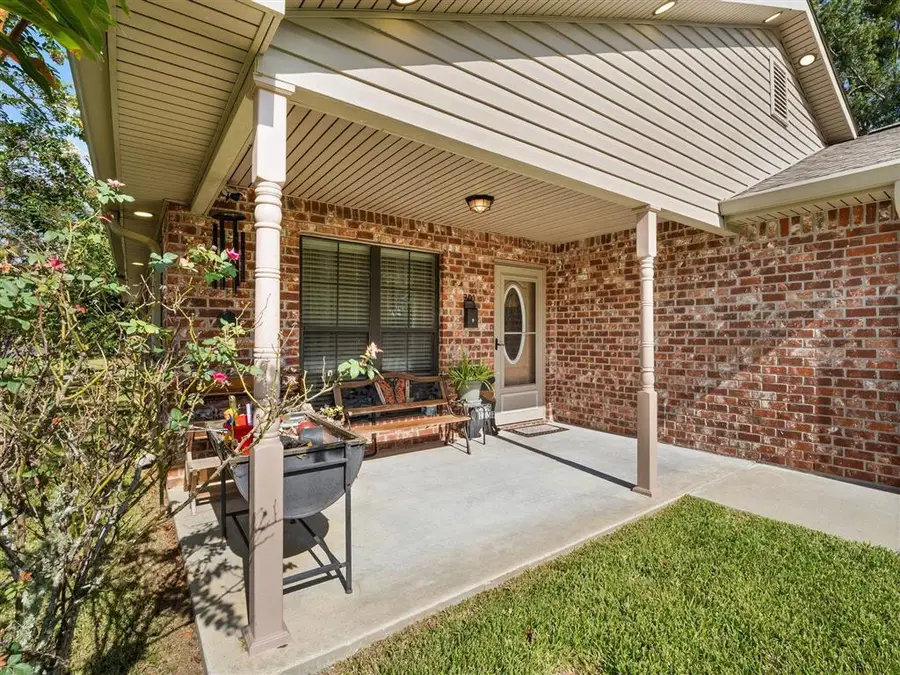 301 N Texas Street N, Deridder, LA 70634 - #2