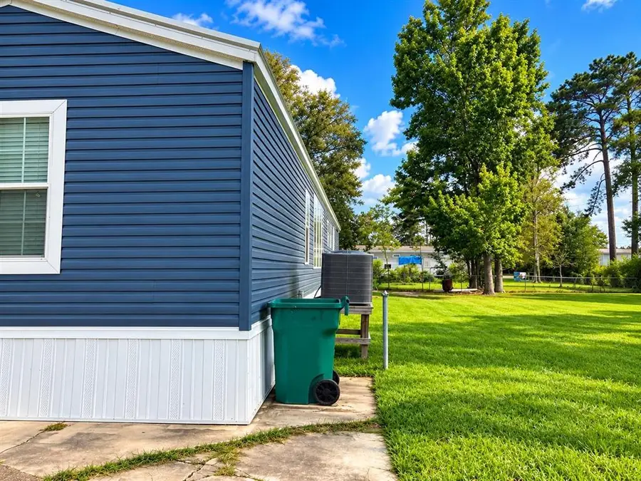1424 Bayleaf Drive, Moss Bluff, LA 70611 - #2
