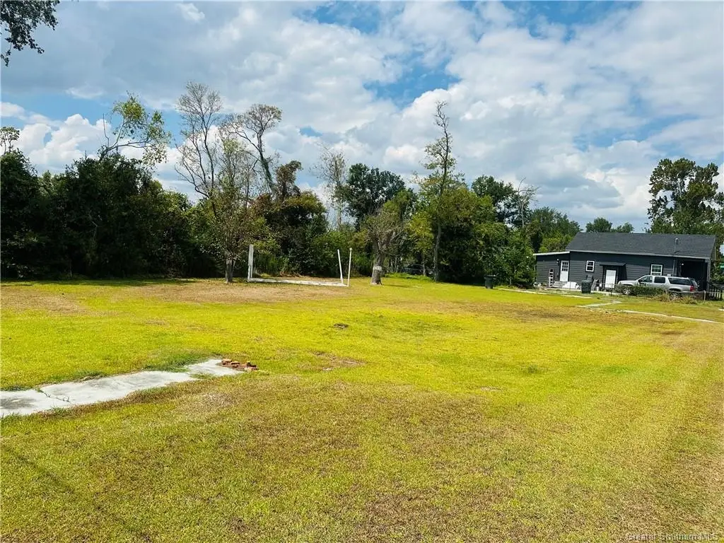 727 Railroad Ave Avenue, Lake Charles, LA 70601 - #1