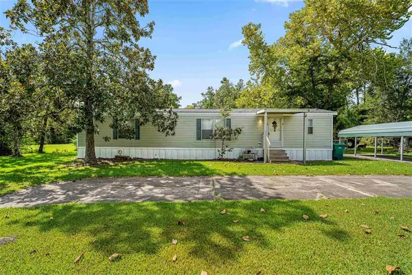 101 Yoakum Avenue, Dequincy, LA 70633