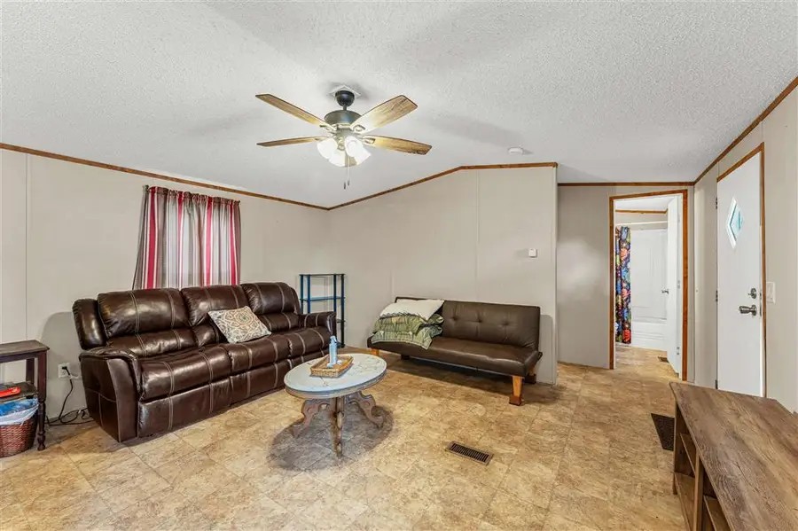 101 Yoakum Avenue, Dequincy, LA 70633 - #3