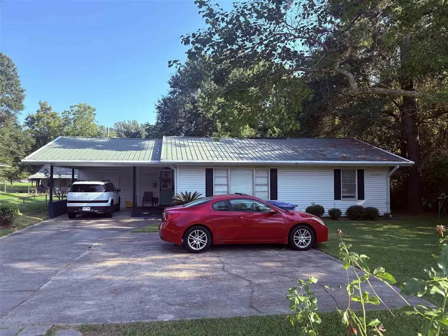 417 Vernon St, New Llano, LA 71461 - #2
