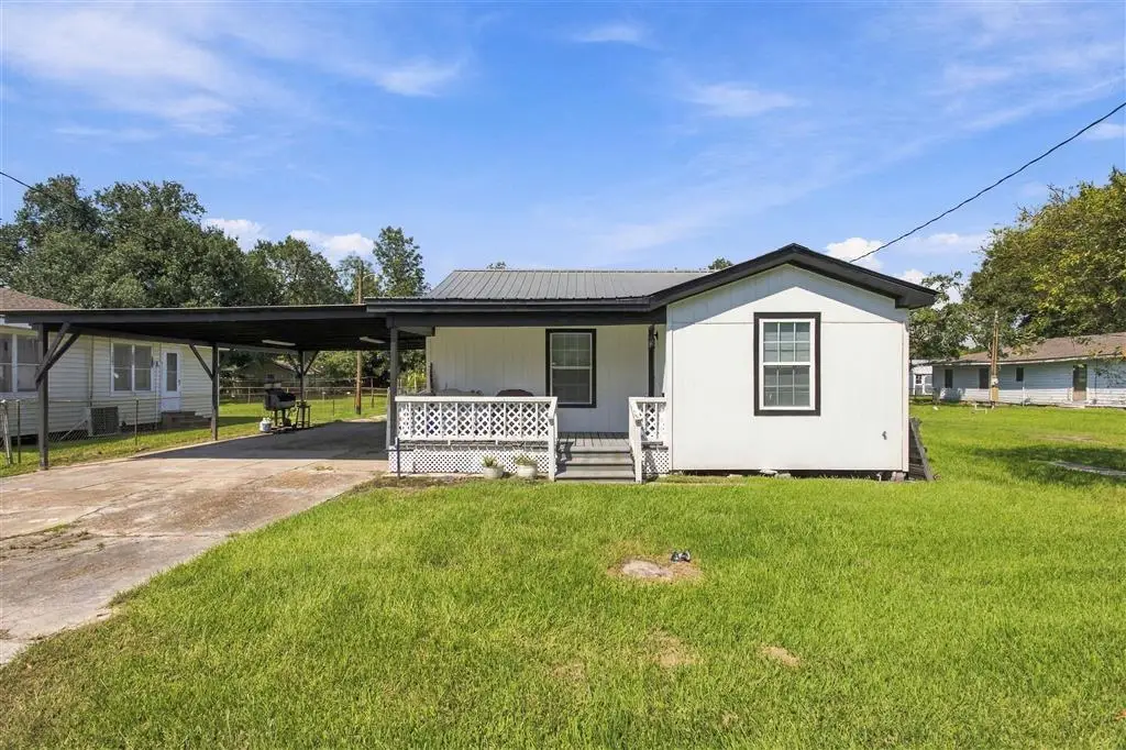106 W Carlton Street W, Sulphur, LA 70663 - #1