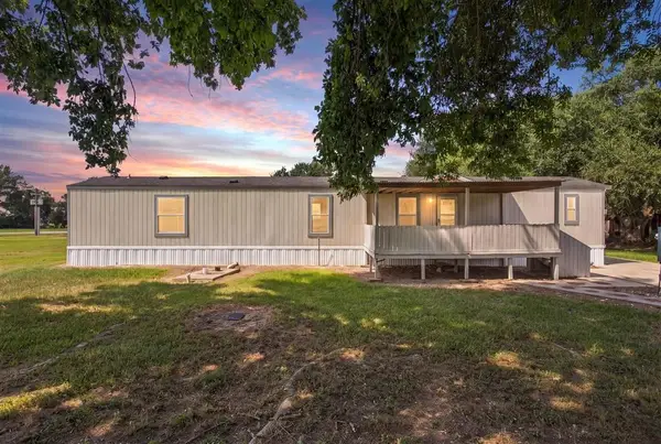 108 W 2nd Street W, Roanoke, LA 70581