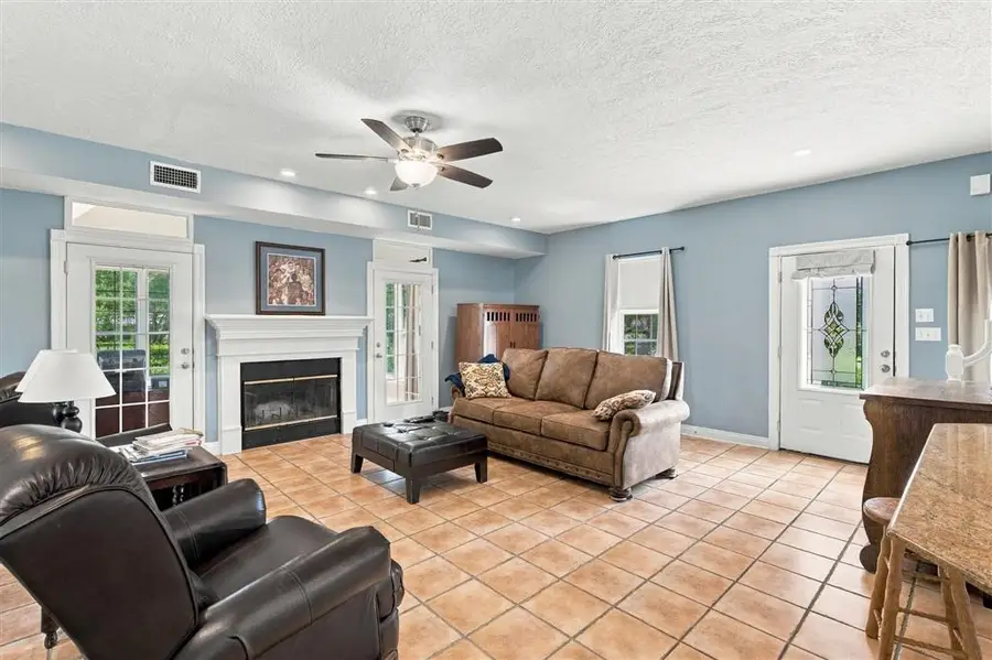 2341 Evangeline Oaks Drive, Sulphur, LA 70665 - #2