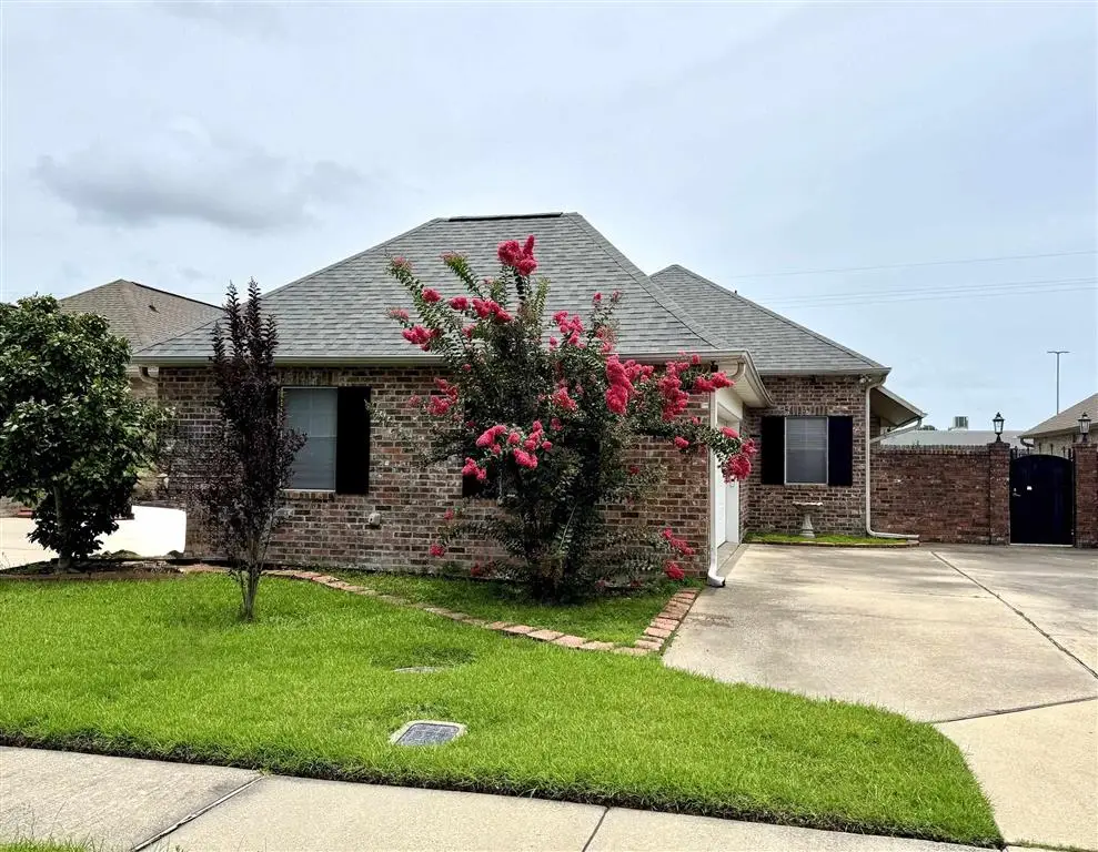 203 Pecanwood Drive, Lake Charles, LA 70605 - #1