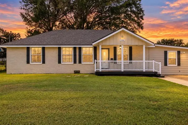 3702 Yale Street, Lake Charles, LA 70607